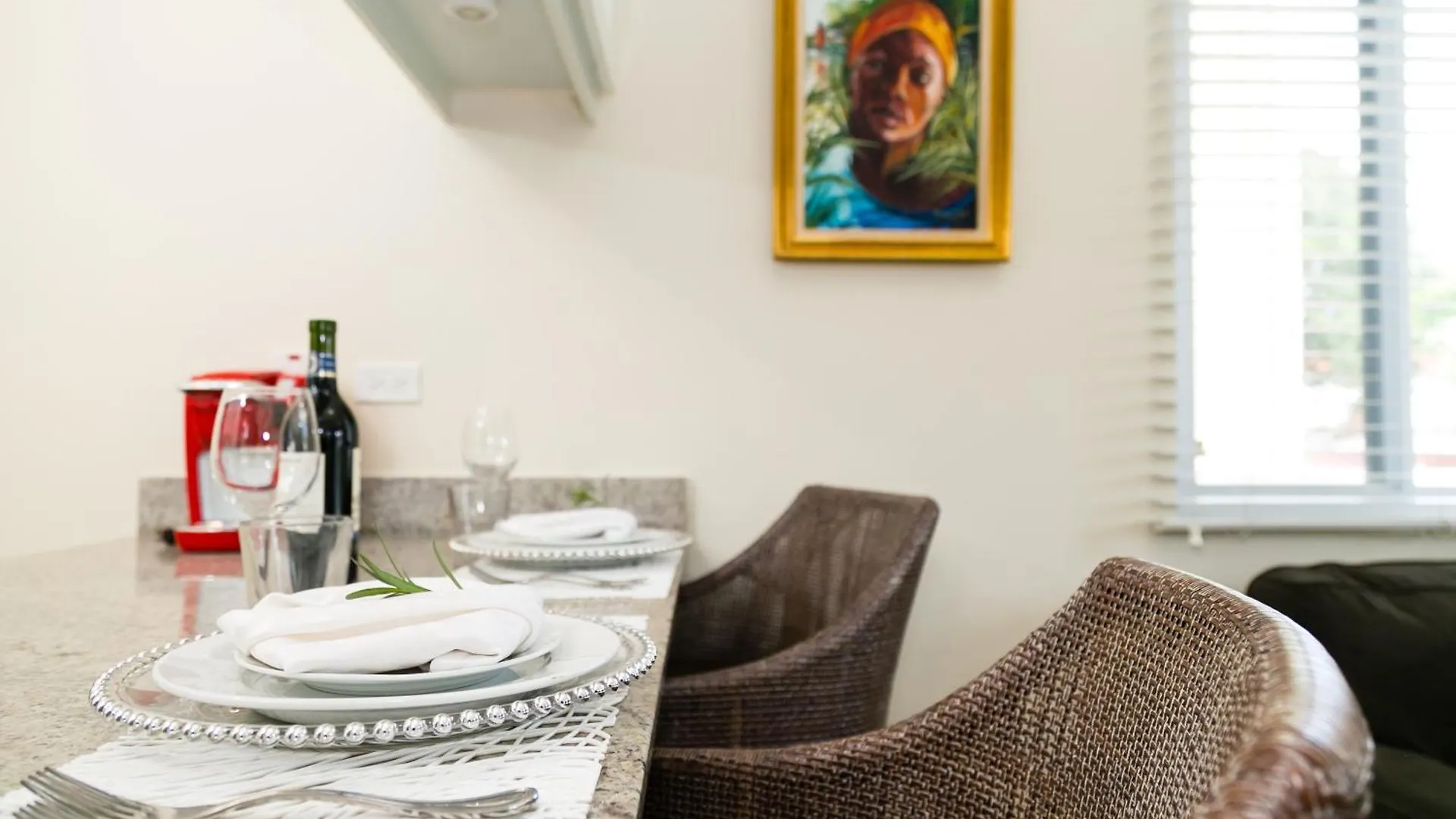 Chic Haven Studio In Kingston Jamaica