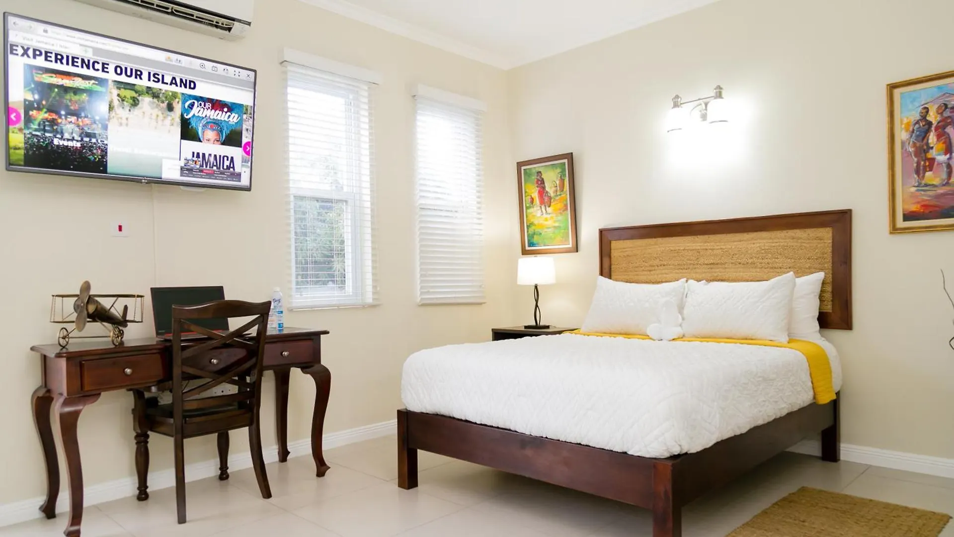 Chic Haven Studio In Κίνγκστον